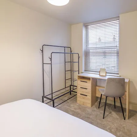 Host & - Minster View Apartament *