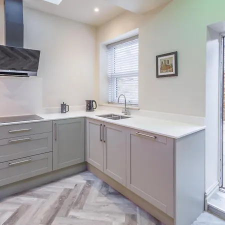 Host & - Minster View York