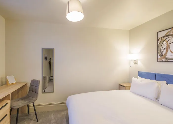 Host & - Minster View Apartman *