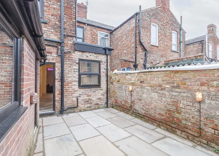 Host&stay - Minster View