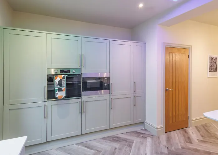 Host&stay - Minster View