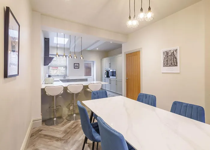 Host&stay - Minster View Apartment